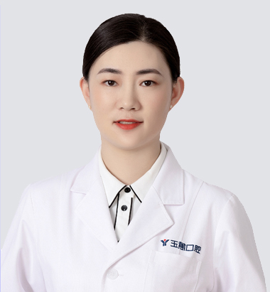 徐  沁丨主治医师