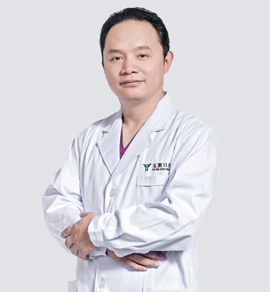 方玉柱丨副主任医师