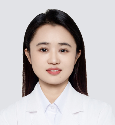 宋佳欣丨执业医师