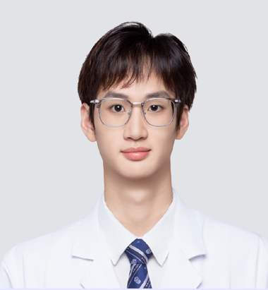 黄　炯丨执业医师